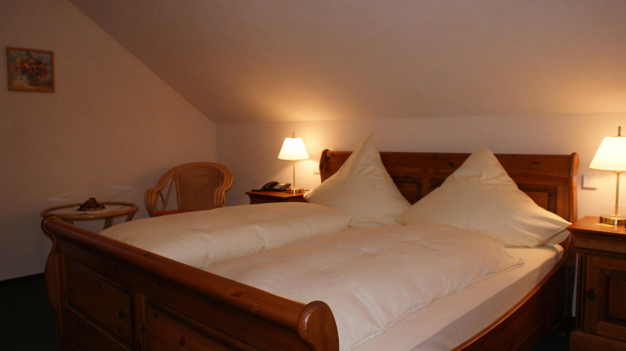 Landhotel Loenskrug Hellental Номер фото
