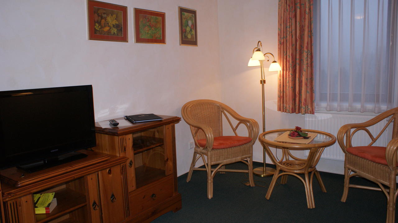 Landhotel Loenskrug Hellental Номер фото