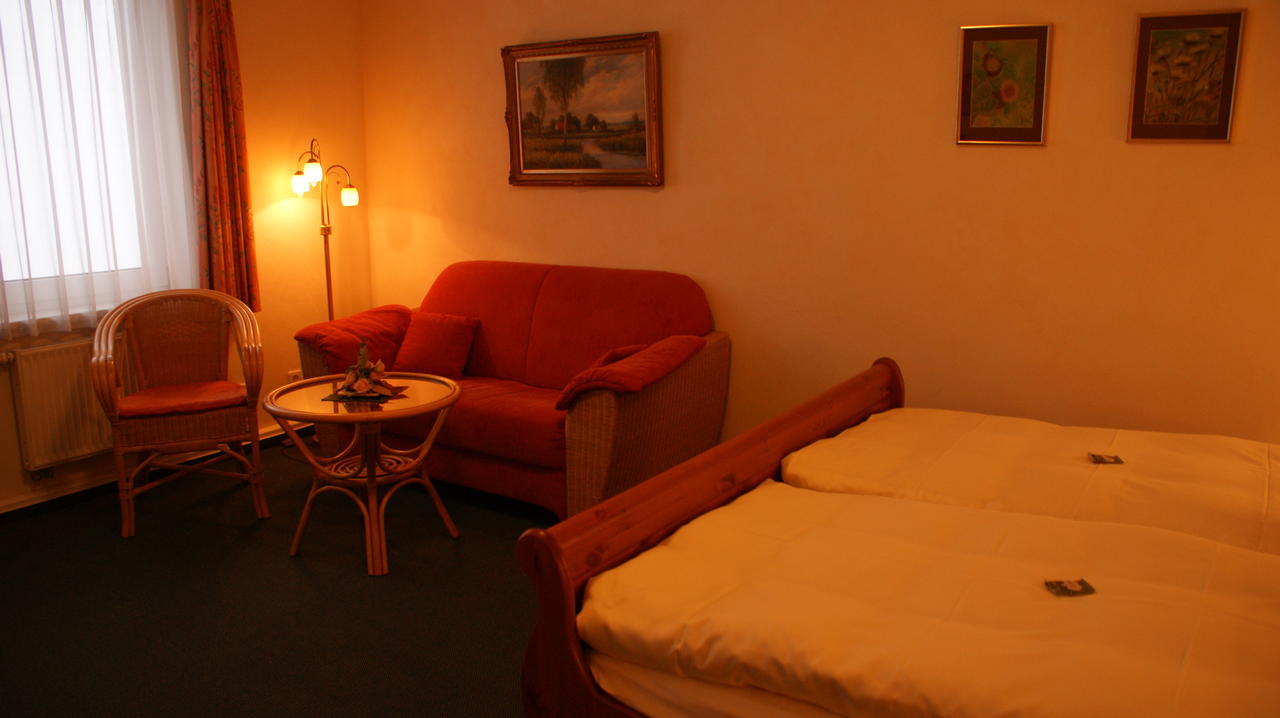 Landhotel Loenskrug Hellental Номер фото