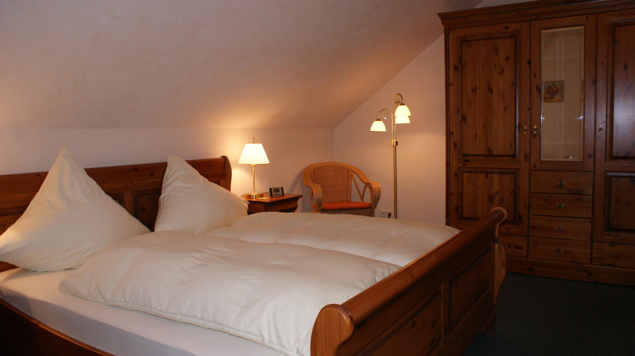 Landhotel Loenskrug Hellental Номер фото